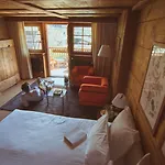 Le Hameau 1er 5*
