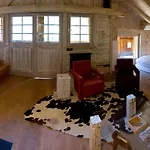 Le Hameau 1er Hotel 5*