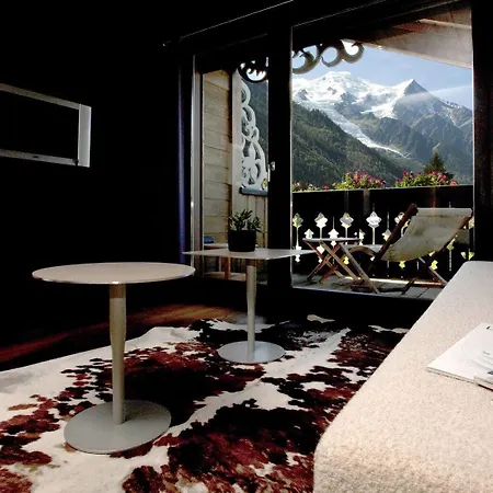 Le Hameau 1er 5* Шамоні