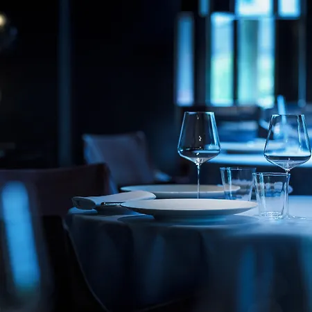 Hotel Le Hameau 1er - Relais & Chateaux 5*